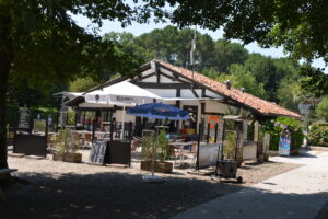 bar restaurant au camping les bruyeres